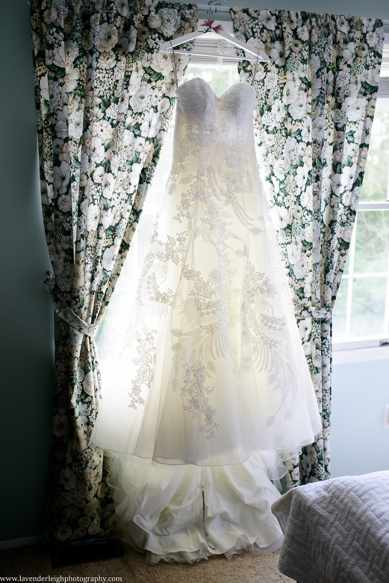 Maggies Sottero Wedding Dress | Embroidered Dress | Lace Dress | Pittsburgh Field Club Wedding Reception| Getting Ready Pictures |  Pittsburgh Wedding Photographer | Pittsburgh Wedding Photographers | Lavender Leigh Photography | Blog