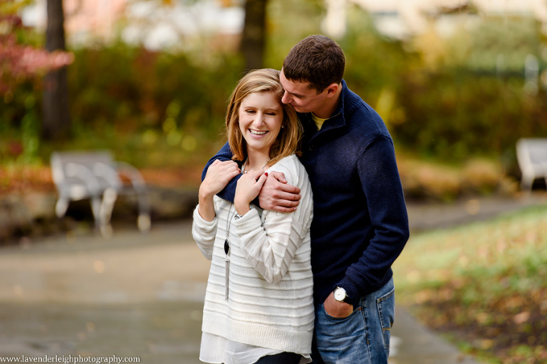 Engagement photos, pictures, fountain, fall, autumn, Pittsburgh, pennsylvania, wedding photographer, fall, autumn, lavender leigh photography