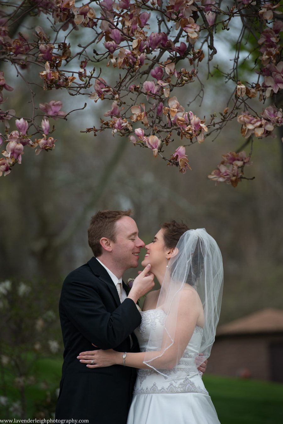 Bride and Groom| Rolling Hills Country Club Wedding |Pittsburgh Wedding Photographer | Pittsburgh Wedding Photographers | Lavender Leigh Photography | Blog