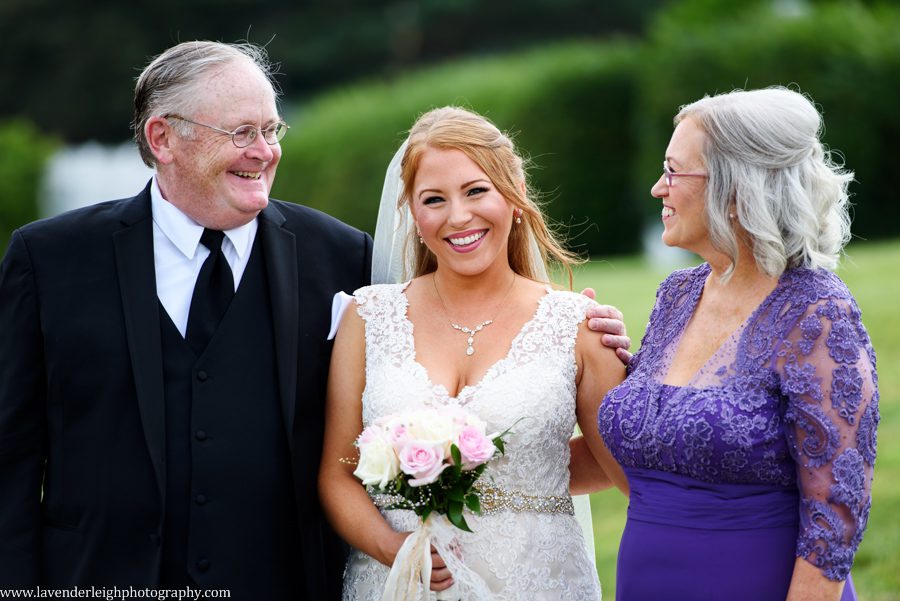 Bride, mother of bride, father of bride, family, moments