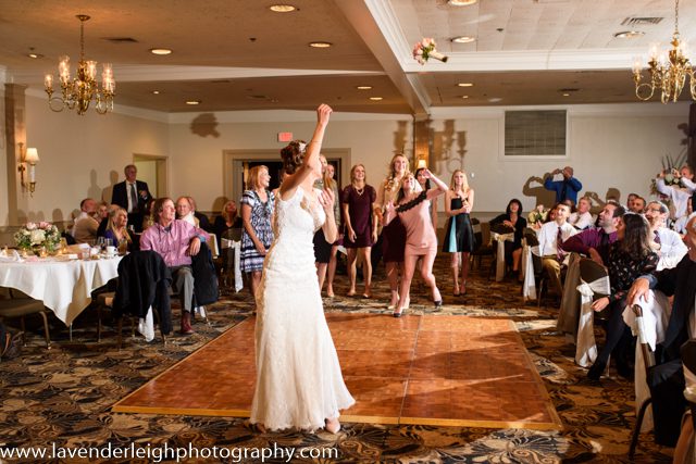South Hills Country Club Wedding Reception | Old St. Luke's Wedding Ceremony| Fall | Autumn | Lace Dress | Pittsburgh Wedding Photographer | Pittsburgh Engagement Photographers | Pittsburgh Wedding Photographers | Lavender Leigh Photography | Blog