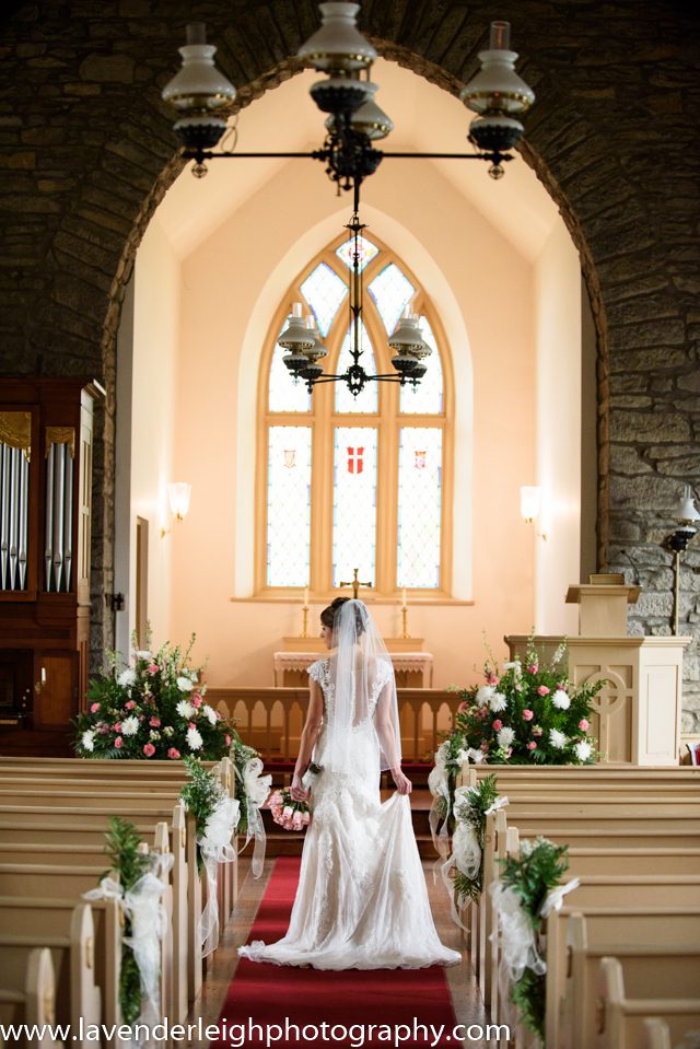 South Hills Country Club Wedding Reception | Old St. Luke's Wedding Ceremony| Fall | Autumn | Lace Dress | Pittsburgh Wedding Photographer | Pittsburgh Engagement Photographers | Pittsburgh Wedding Photographers | Lavender Leigh Photography | Blog