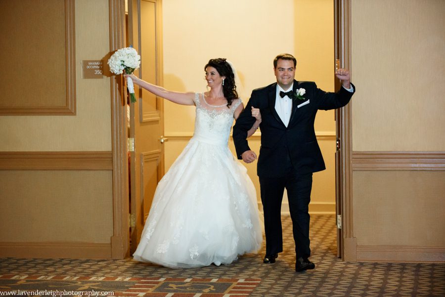Embassy Suites, bride, groom, reception, wedding, Pittsburgh, Moon