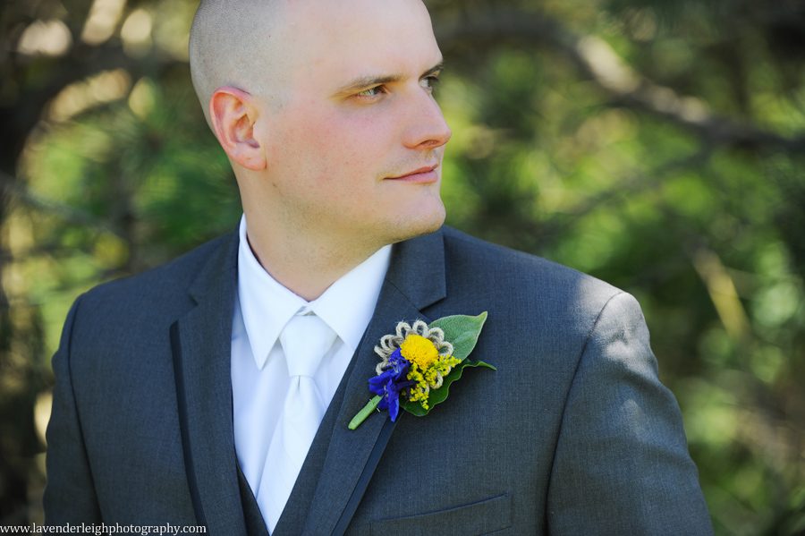White Barn Wedding| Groom | Pittsburgh Wedding Photographer | Pittsburgh Wedding Photographers | Lavender Leigh Photography | Blog