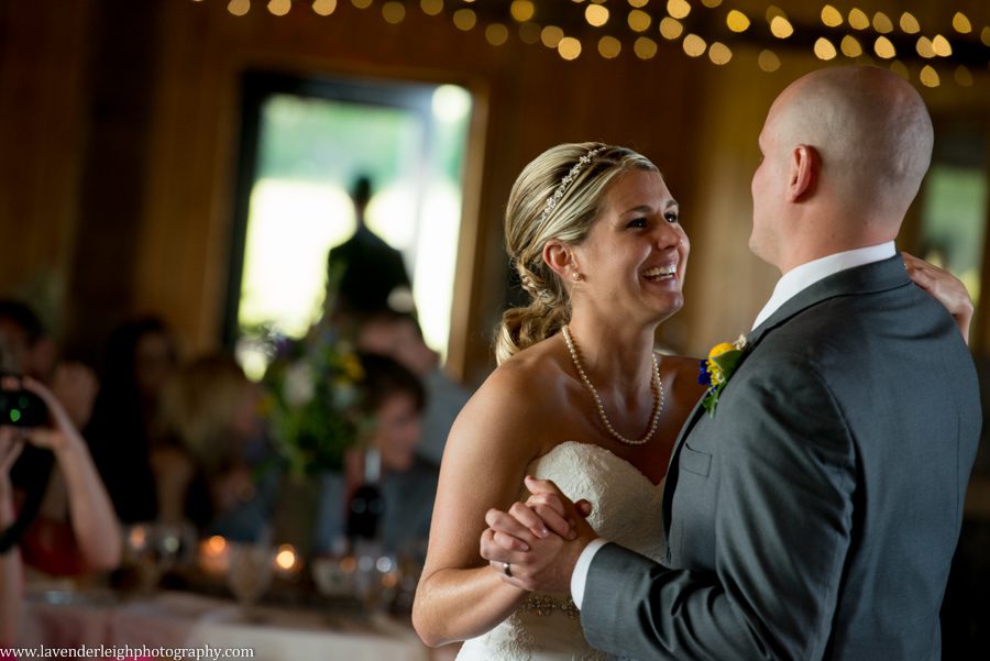 White Barn Wedding|First Dance| Pittsburgh Wedding Photographer | Pittsburgh Wedding Photographers | Lavender Leigh Photography | Blog