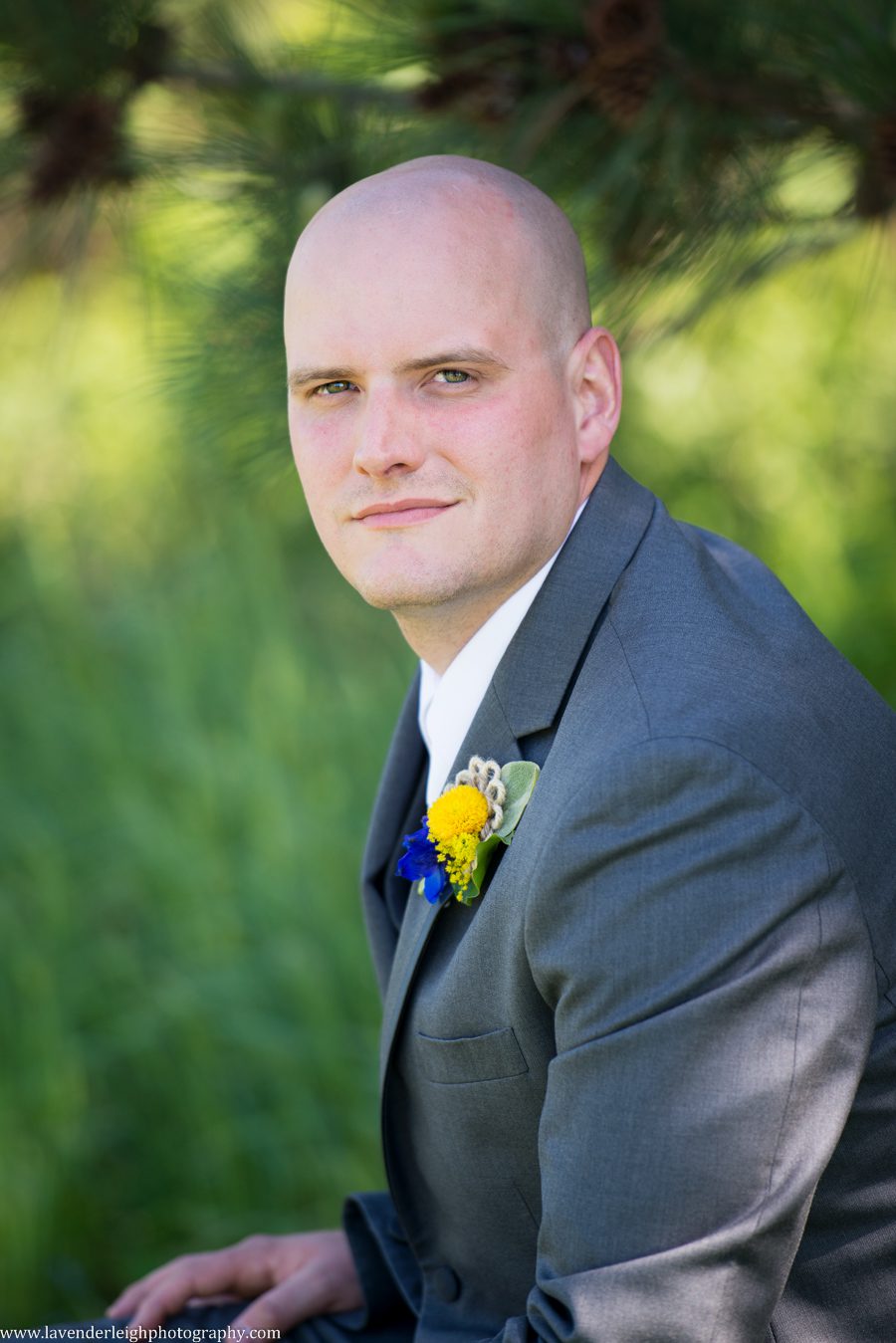 White Barn Wedding| Groom | Pittsburgh Wedding Photographer | Pittsburgh Wedding Photographers | Lavender Leigh Photography | Blog