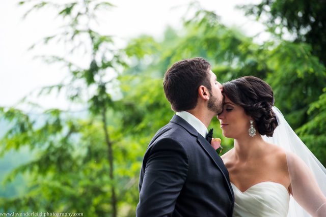 Wildwood Country Club Wedding| Bride and Groom Portraits | Pittsburgh Wedding Photographer | Pittsburgh Wedding Photographers | Lavender Leigh Photography | Blog