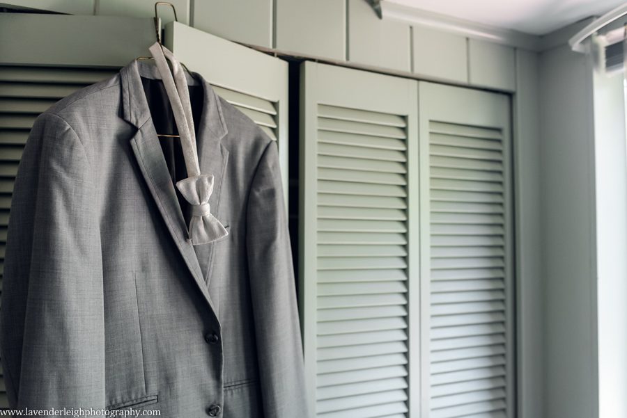 <alt>groom's jacket</alt>