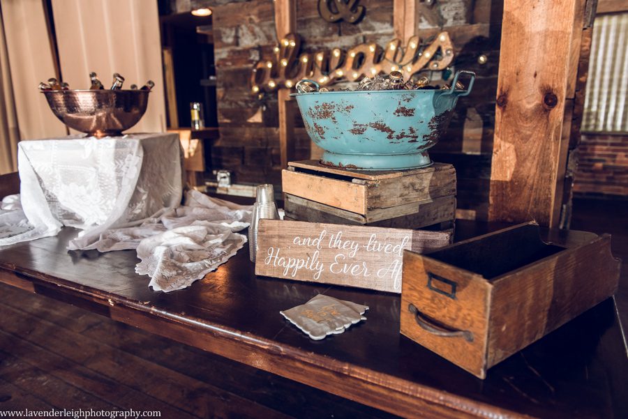 <alt>a Pop Up Wedding at West Overton Barn in the suburbs of Pittsburgh, Pennsylvania, photographs by Lavender Leigh Photography</alt>