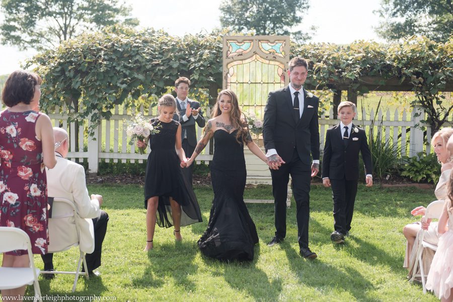 <alt>a Pop Up Wedding at West Overton Barn in the suburbs of Pittsburgh, Pennsylvania, photographs by Lavender Leigh Photography</alt>