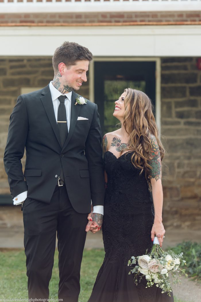 <alt>a Pop Up Wedding at West Overton Barn in the suburbs of Pittsburgh, Pennsylvania, photographs by Lavender Leigh Photography</alt>