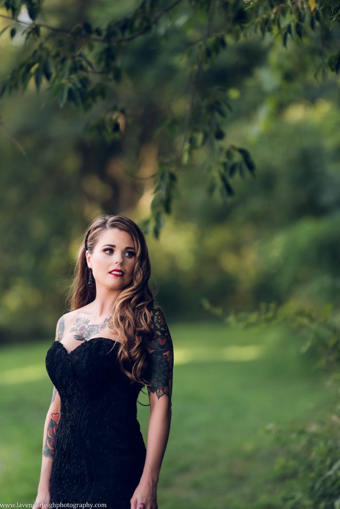 <alt>a Pop Up Wedding at West Overton Barn in the suburbs of Pittsburgh, Pennsylvania, photographs by Lavender Leigh Photography</alt>