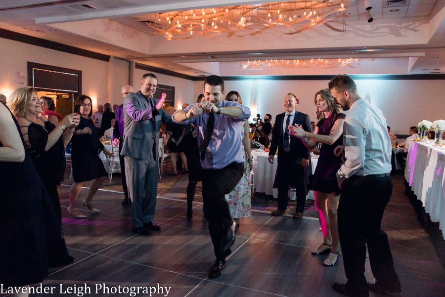 <alt> pittsburgh airport marriot wedding by lavender leigh photography</alt>