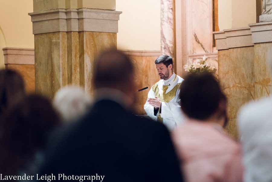 <alt> pittsburgh airport marriot wedding by lavender leigh photography</alt>