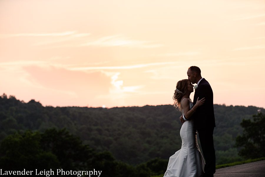 <alt>Southpointe Golf Club Wedding in Pittsburgh Pennsylvania, by Lavender Leigh Photography</alt>