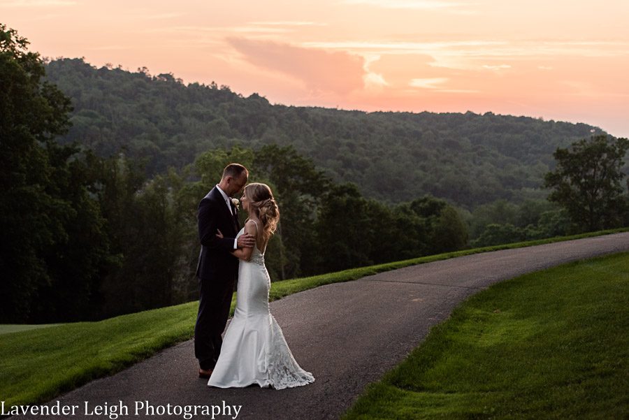 <alt>Southpointe Golf Club Wedding in Pittsburgh Pennsylvania, by Lavender Leigh Photography</alt>