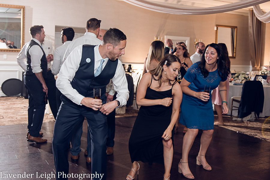 <alt>Southpointe Golf Club Wedding in Pittsburgh Pennsylvania, by Lavender Leigh Photography</alt>