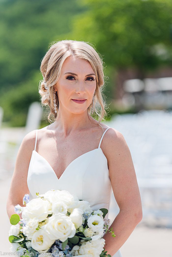 <alt>Southpointe Golf Club Wedding in Pittsburgh Pennsylvania, by Lavender Leigh Photography</alt>