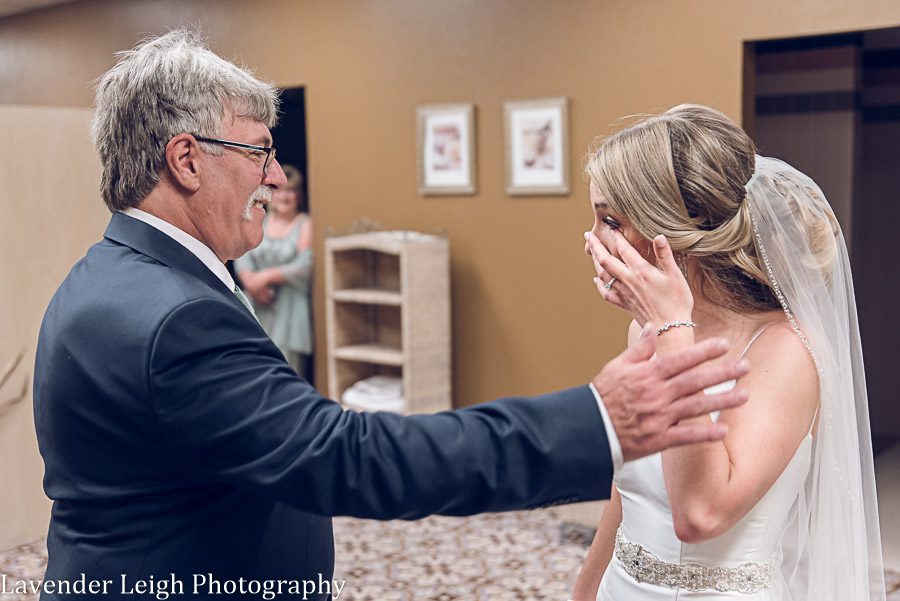 <alt>Southpointe Golf Club Wedding in Pittsburgh Pennsylvania, by Lavender Leigh Photography</alt>