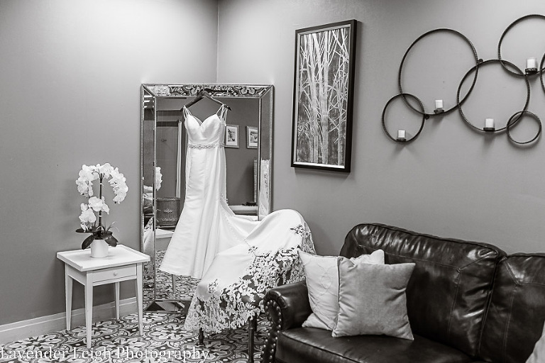 <alt>Southpointe Golf Club Wedding in Pittsburgh Pennsylvania, by Lavender Leigh Photography</alt>