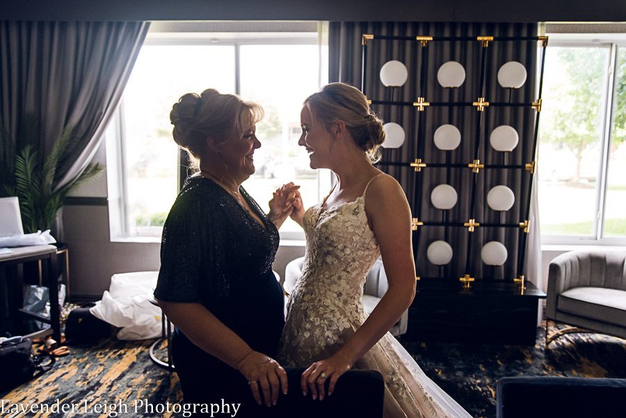 <alt>pittsburgh pennsylvania wedding photographer, Hilton Garden Inn Southpointe, Lavender Leigh Photography</alt>