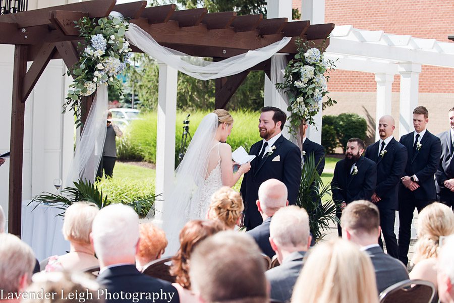 <alt>pittsburgh pennsylvania wedding photographer, Hilton Garden Inn Southpointe, Lavender Leigh Photography</alt>