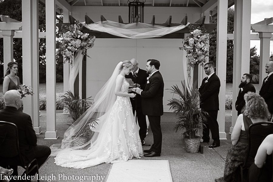 <alt>pittsburgh pennsylvania wedding photographer, Hilton Garden Inn Southpointe, Lavender Leigh Photography</alt>