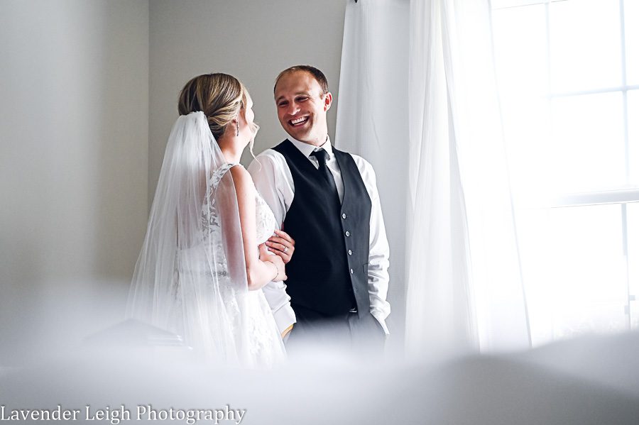 <alt>Pittsburgh Pennsylvania wedding and boudoir photographer, Lavender Leigh Photography, reception pictures at the Richland Barn</alt>