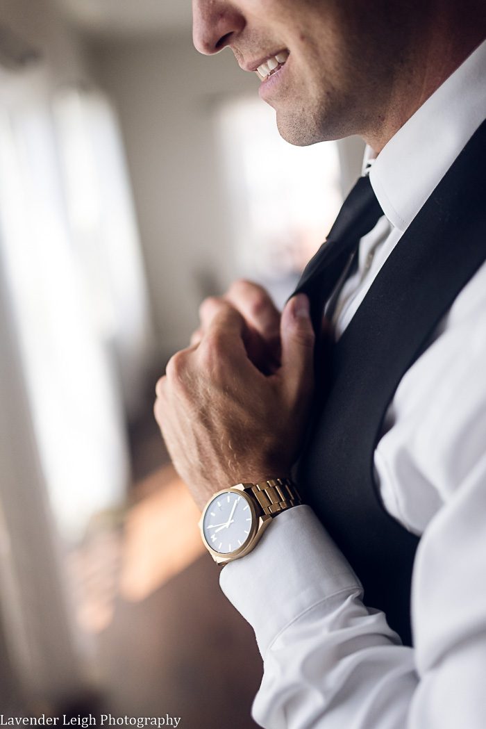 <alt>Pittsburgh Pennsylvania wedding and boudoir photographer, Lavender Leigh Photography, reception pictures at the Richland Barn</alt>