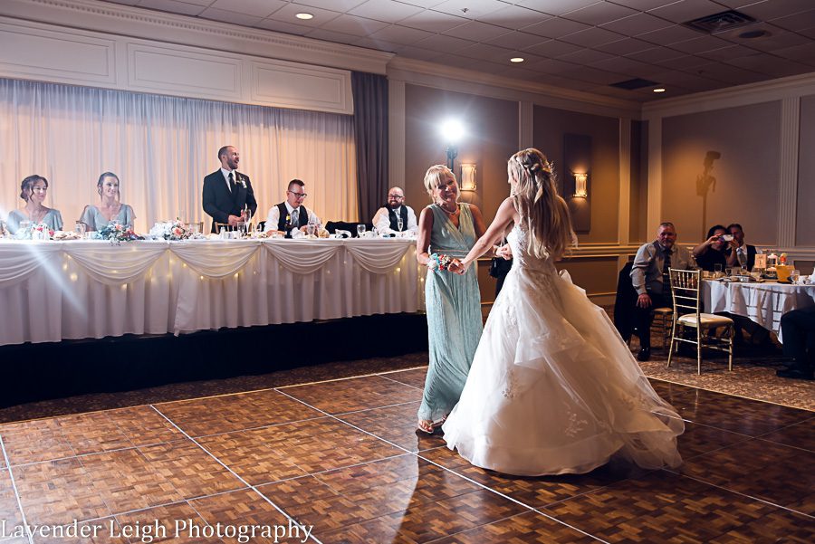 <alt> Wedding at The Chadwick in Wexford, Pennsylvania by Lavender Leigh Photography</alt>