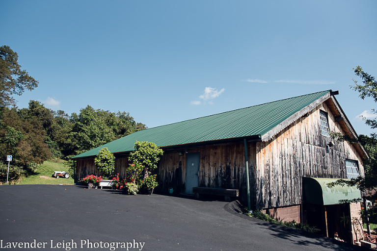 <alt>Five Pines Barn Wedding Photographer Pittsburgh Irwin Pennsylvania</alt>