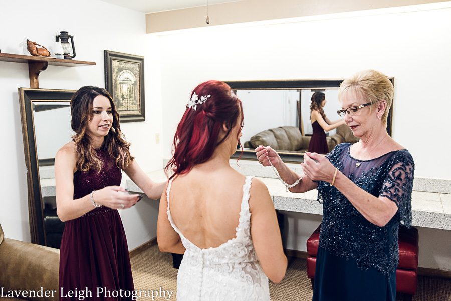 <alt>Five Pines Barn Wedding Photographer Pittsburgh Irwin Pennsylvania</alt>