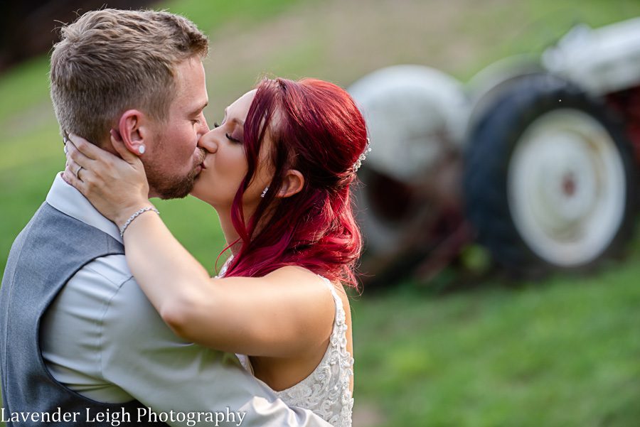 <alt>Five Pines Barn Wedding Photographer Pittsburgh Irwin Pennsylvania</alt>