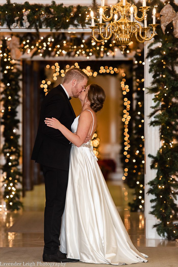 <alt>pittsburgh wedding photographer lavender leigh photography at the pittsburgh field club</alt>