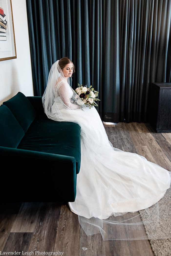 <alt>pittsburgh wedding photographer lavender leigh photography at the pittsburgh field club</alt>