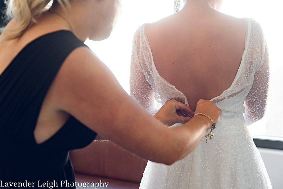 <alt>pittsburgh wedding photographer lavender leigh photography at the pittsburgh field club</alt>