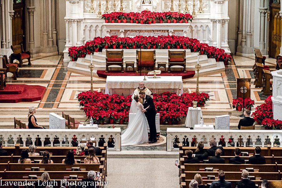 <alt>pittsburgh wedding photographer lavender leigh photography at the pittsburgh field club</alt>