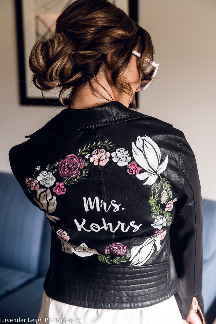 A wedding at The Club at Blackthorne in Jeannette, Pennsylvania photographed by Lavender Leigh Photography