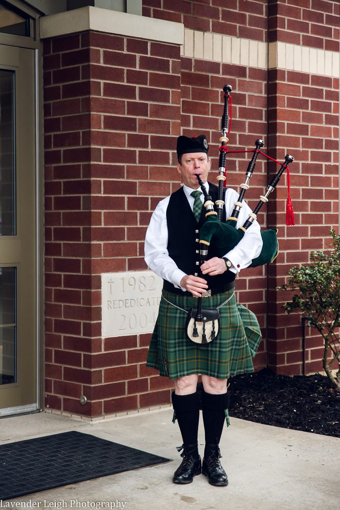 <alt>A wedding at The Club at Blackthorne in Jeannette, Pennsylvania photographed by Lavender Leigh Photography</alt>