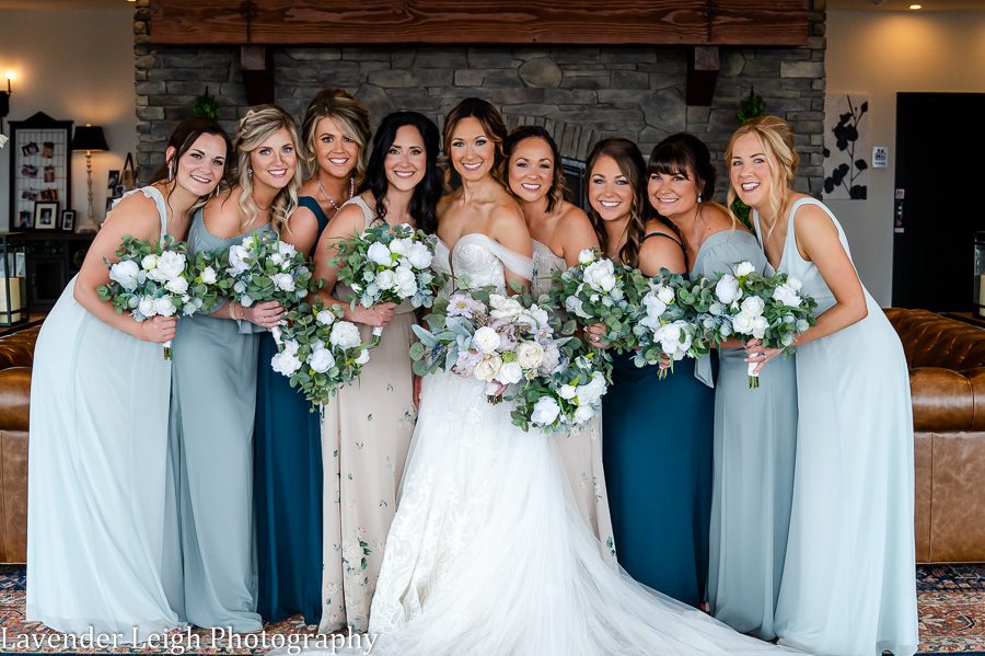 <alt>A wedding at The Club at Blackthorne in Jeannette, Pennsylvania photographed by Lavender Leigh Photography</alt>