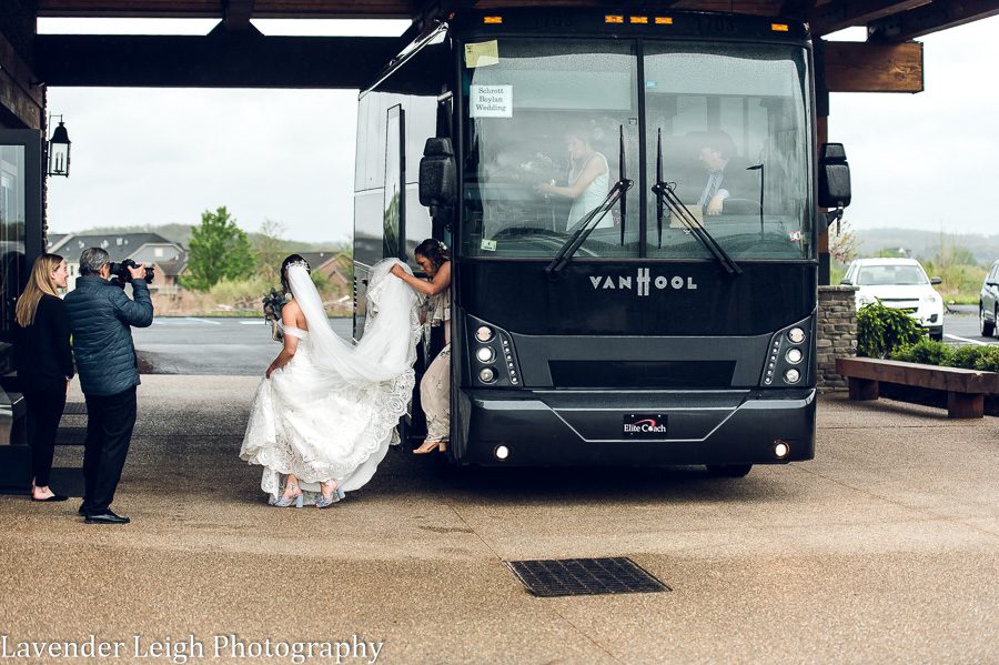 <alt>A wedding at The Club at Blackthorne in Jeannette, Pennsylvania photographed by Lavender Leigh Photography</alt>