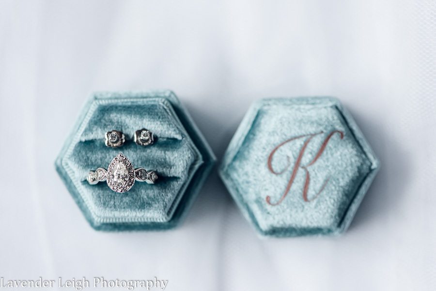 <alt>A wedding at The Club at Blackthorne in Jeannette, Pennsylvania photographed by Lavender Leigh Photography</alt>