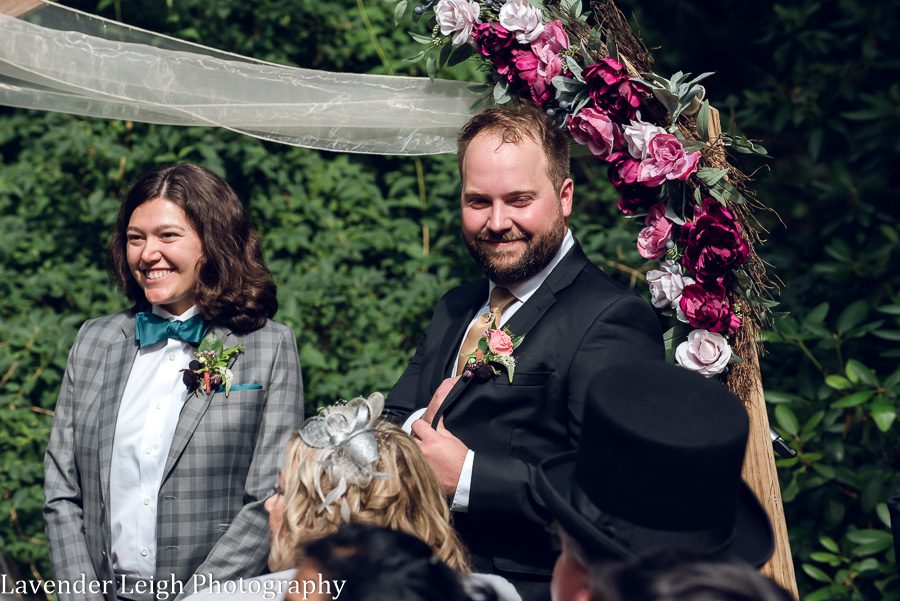 <alt>pittsburgh wedding photographer Lavender Leigh Photography at the Hyeholde Restaurant</alt>