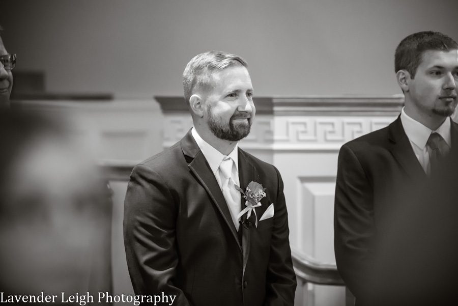 <alt>autumn wedding at the Chartier's Room in Bridgeville, Pennsylvania</alt>