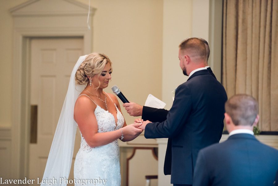 <alt>autumn wedding at the Chartier's Room in Bridgeville, Pennsylvania</alt>