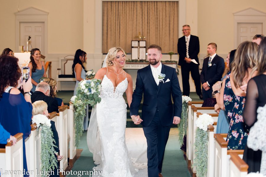 <alt>autumn wedding at the Chartier's Room in Bridgeville, Pennsylvania</alt>