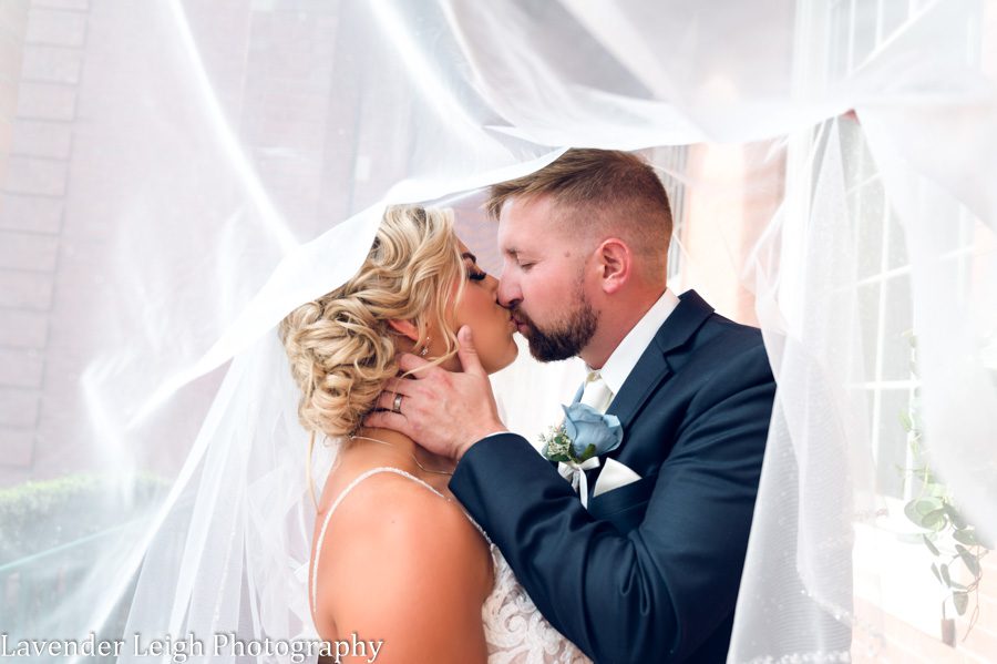 <alt>autumn wedding at the Chartier's Room in Bridgeville, Pennsylvania</alt>