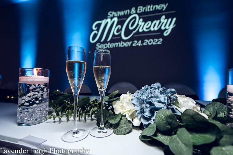 <alt>autumn wedding at the Chartier's Room in Bridgeville, Pennsylvania</alt>