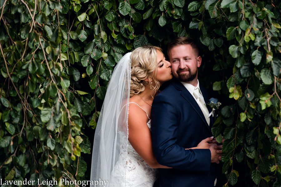 <alt>autumn wedding at the Chartier's Room in Bridgeville, Pennsylvania</alt>