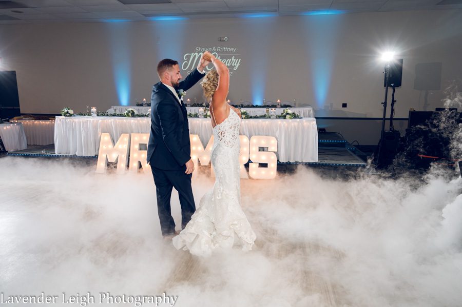 <alt>autumn wedding at the Chartier's Room in Bridgeville, Pennsylvania</alt>